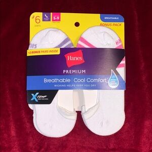 Hanes Women’s White with Multi-Color Stripe Toe No Show Liner Socks NWT 6 Pairs